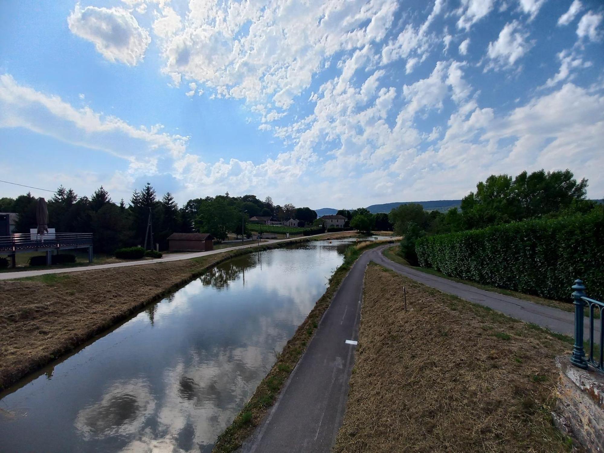 Aupres Du Lavoir Remigny Екстериор снимка